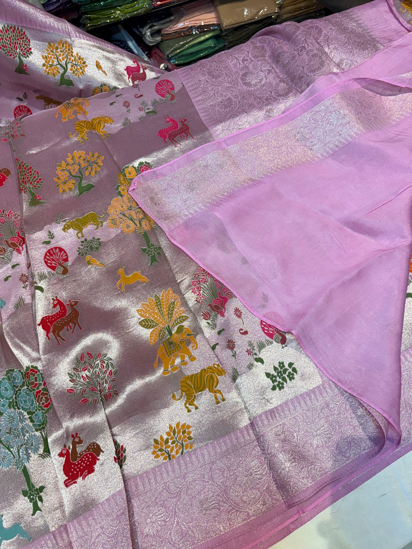 PREMIUM BRACADE MEENA MOUNGA SILK