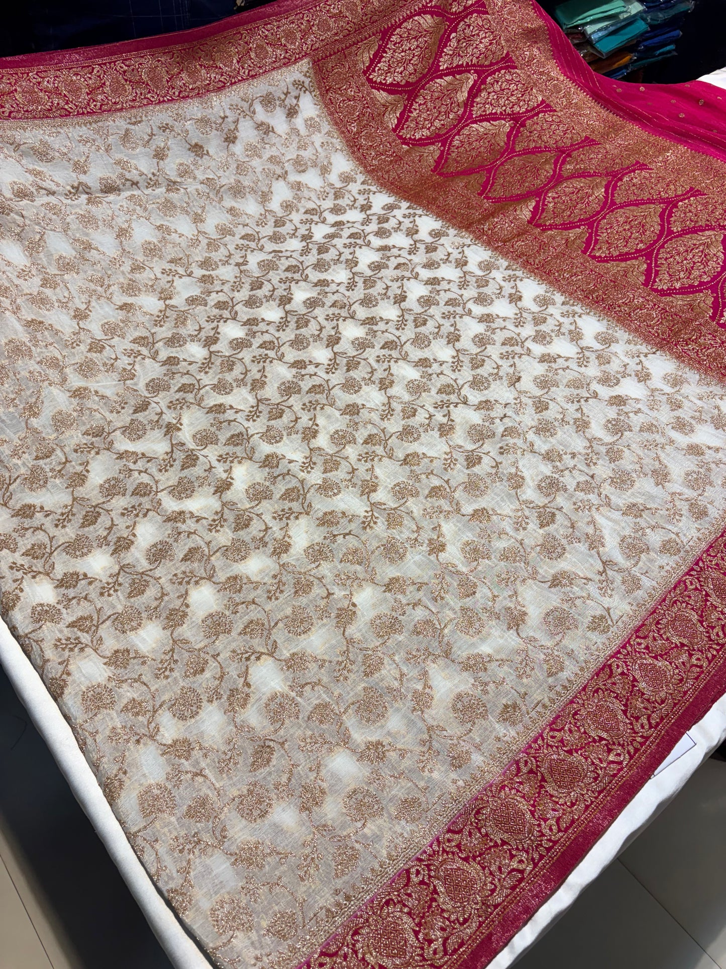 PREMIUM BANARAS KADDHI GEORGETTE SAREE