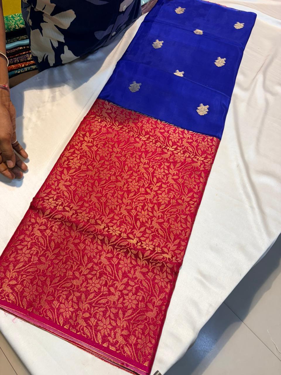 PREMIUM MOUNGA CREAPE SILK HALF & HALF PATTERN