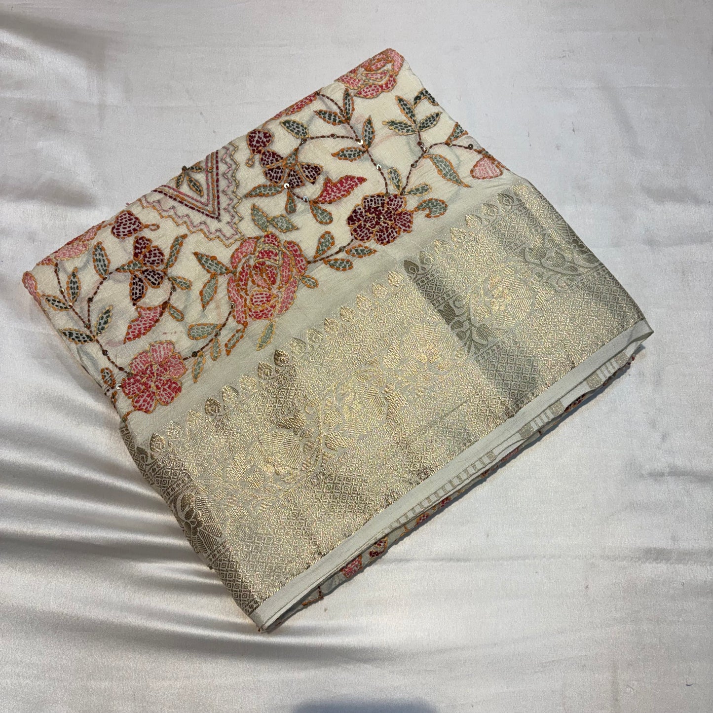 PREMIUM SOFT MOUNGA SILK WITH FRENCH KNOT WORK