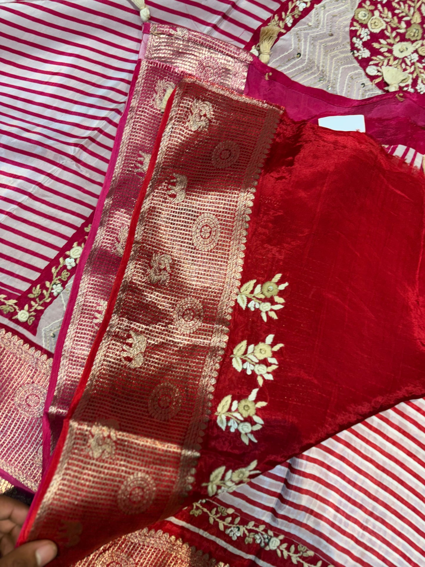Premium Printed Creape Sarees with French knot work