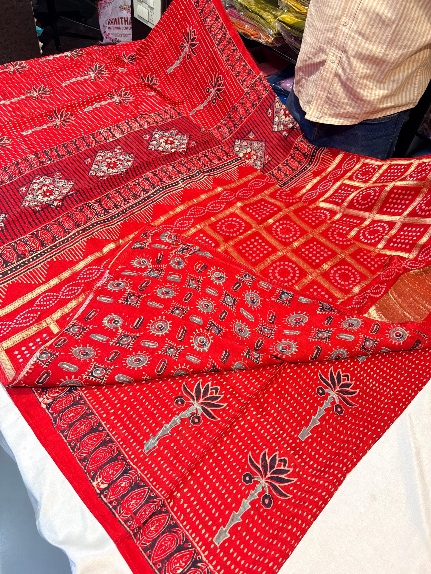 SOFT AJRAKH PRINTED MOUNGA SAREE
