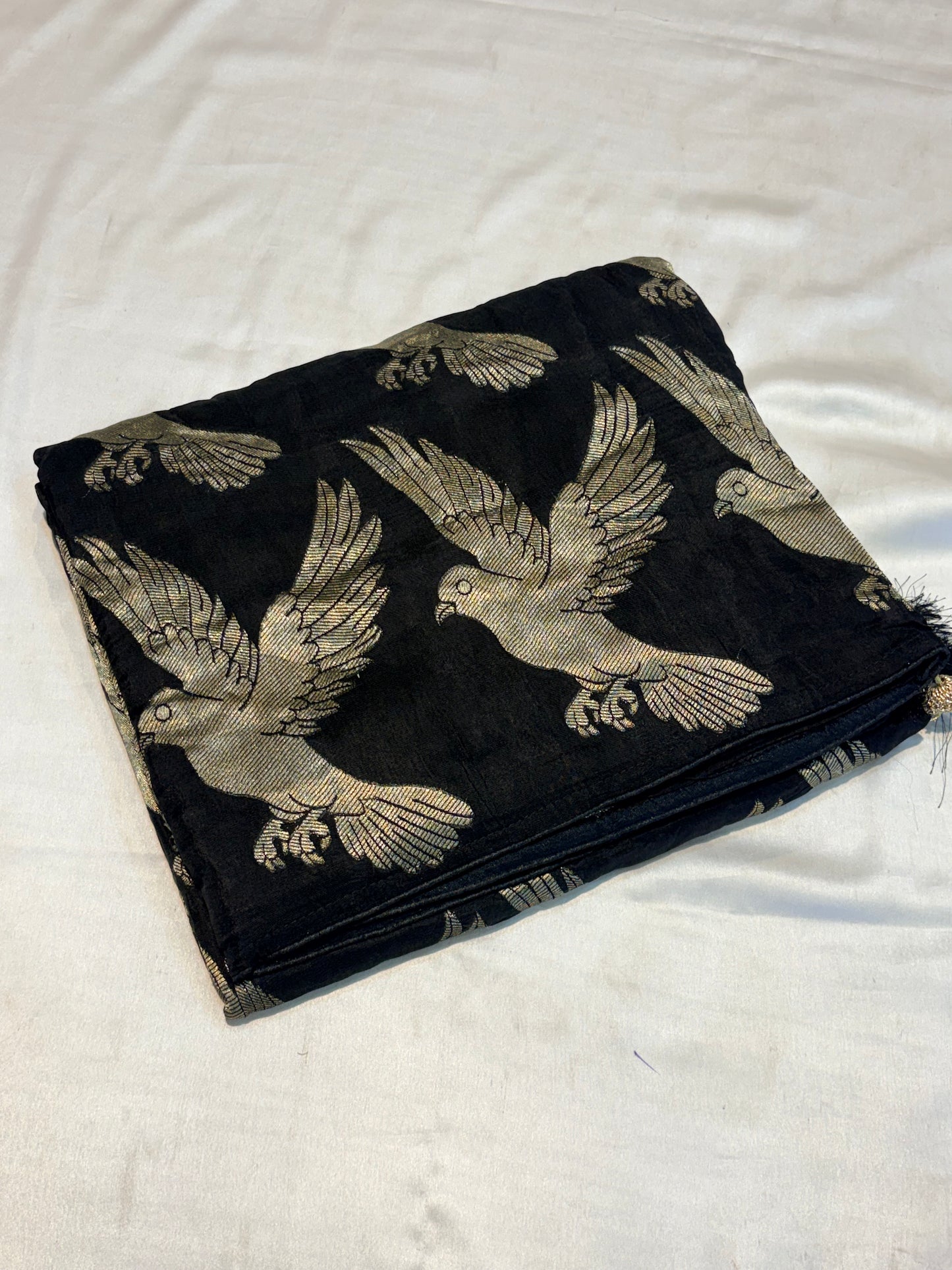 PREMIUM VISCOSE CREAPE SILK SAREE