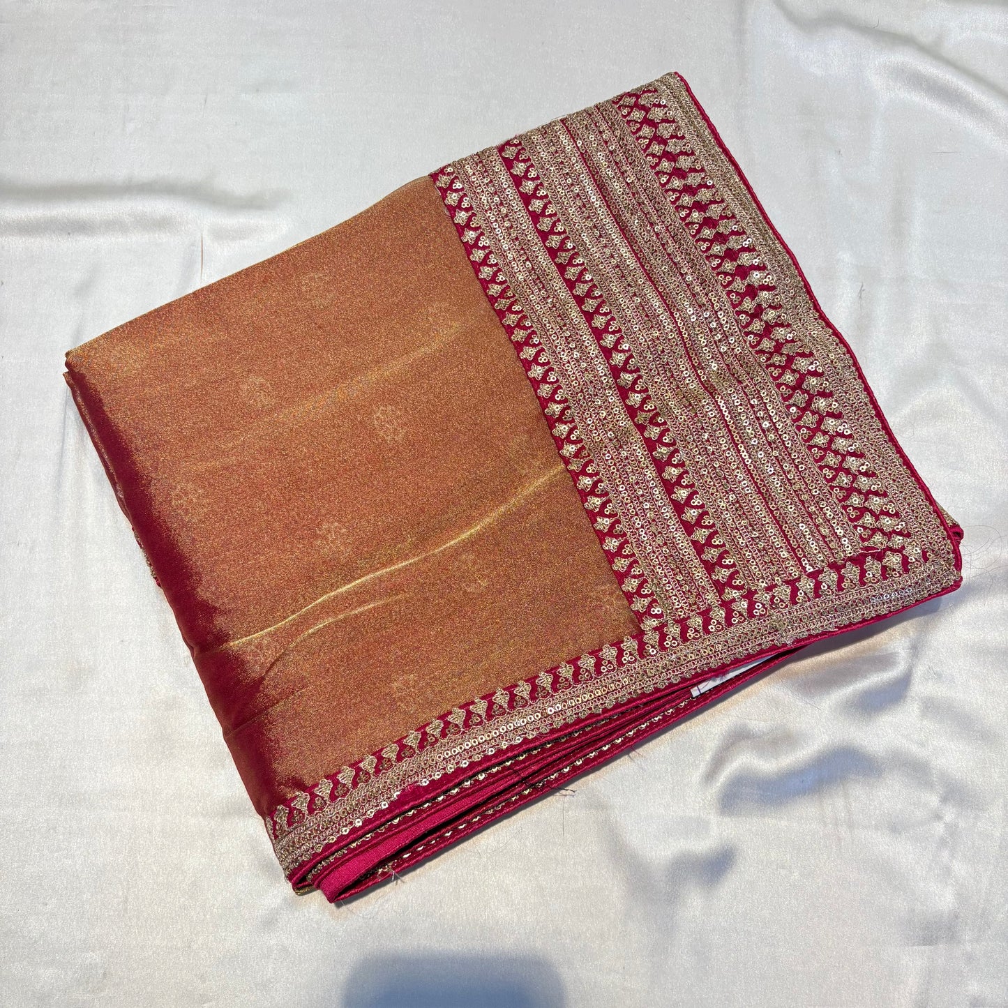 SOFT ORGANZA TISSUE SAREE
WITH LACE BORDER