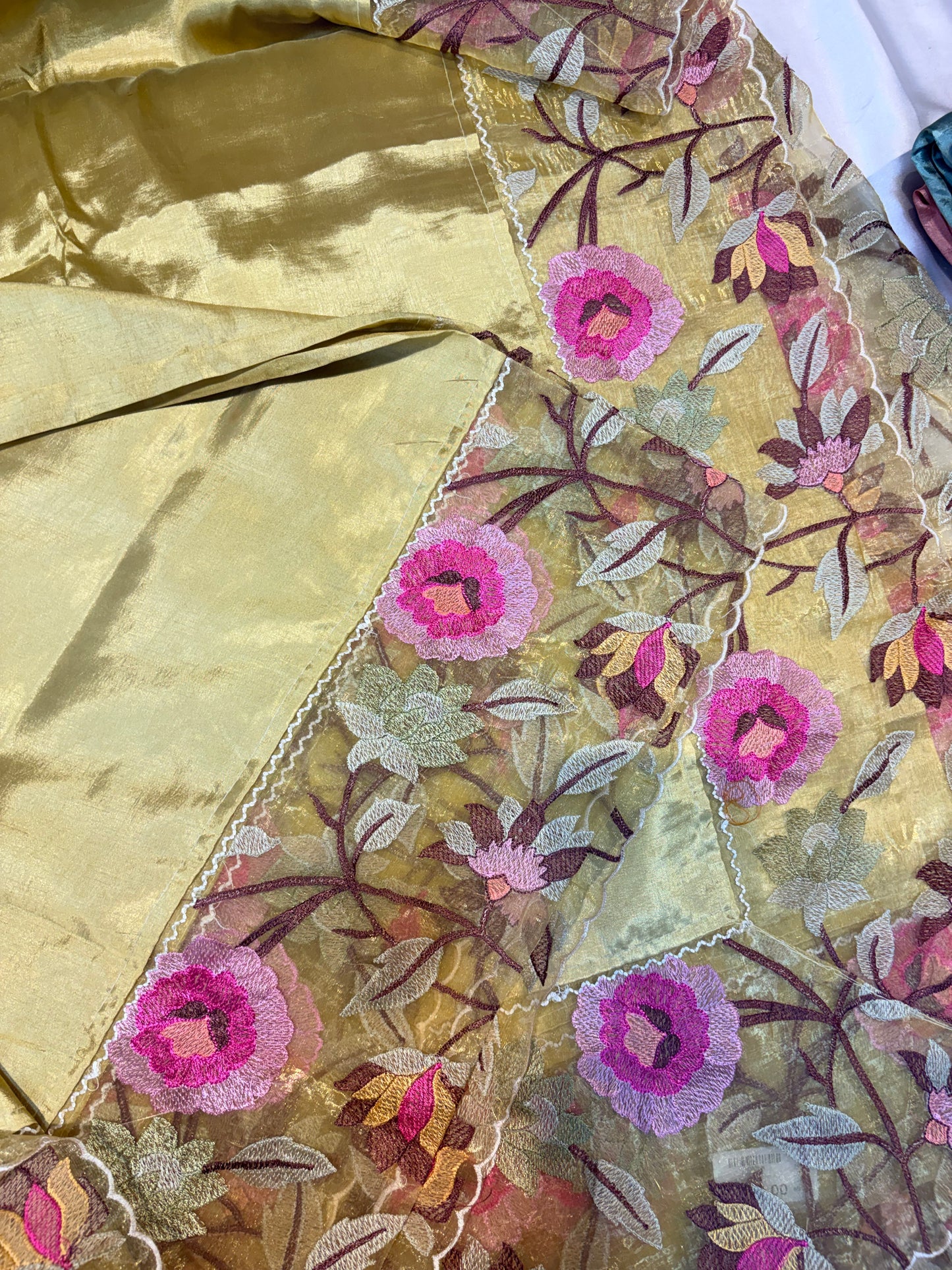 FANCY SAREE WITH THREAD WORK BORDER