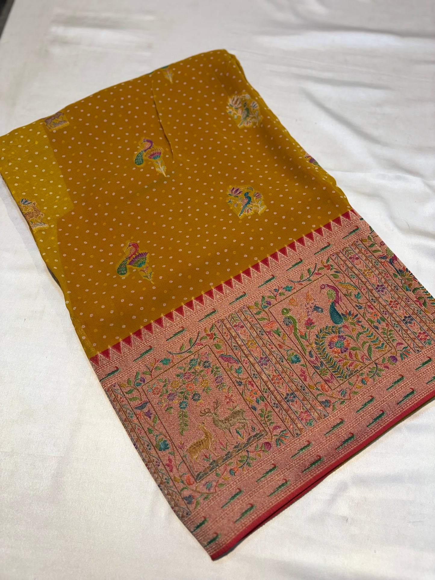 BHANDHINI KHADDI GEORGETTE WITH PAITHANI BORDER