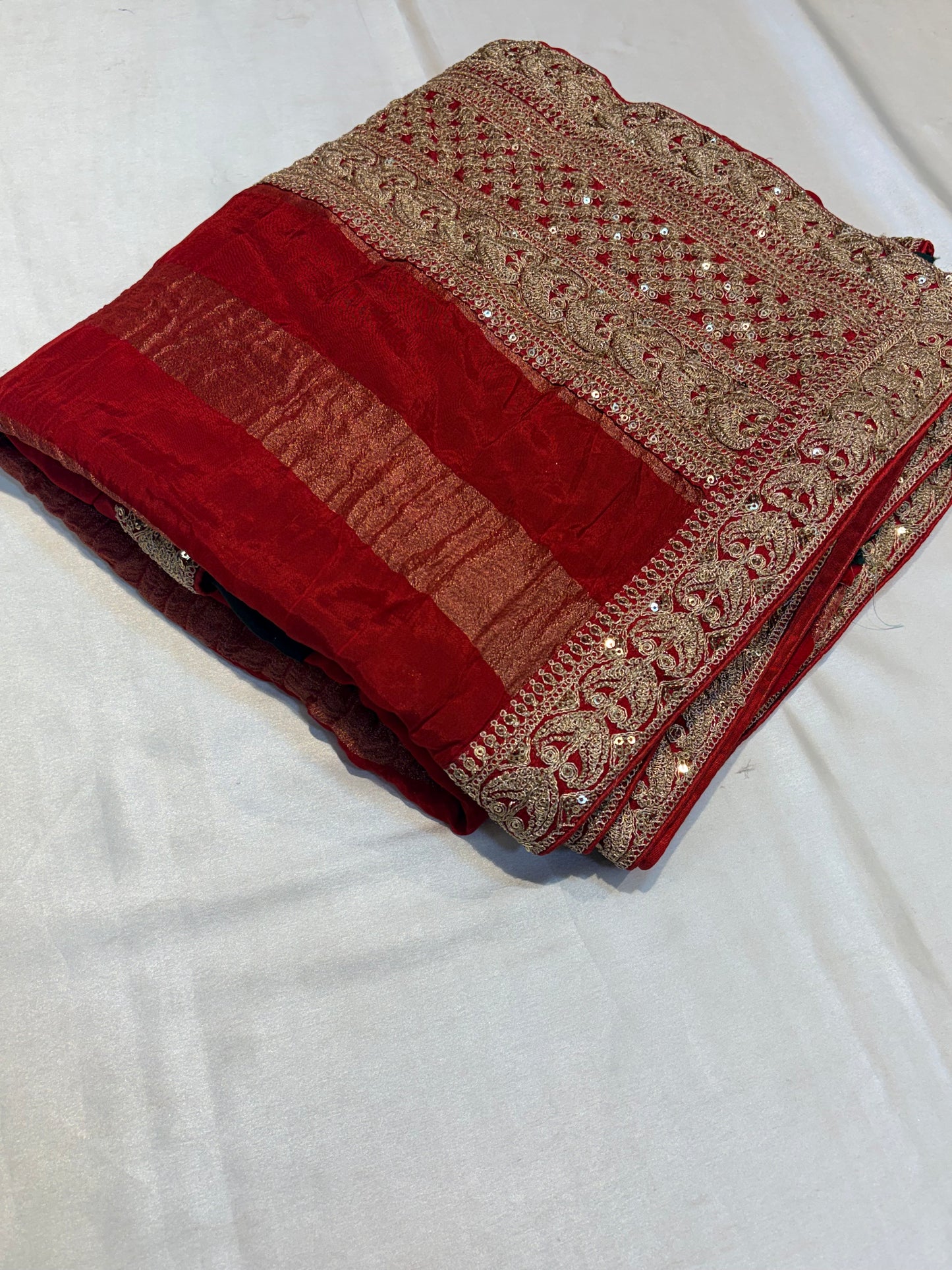 RAW CHINON CREAPE SAREE WITH LACE BORDER