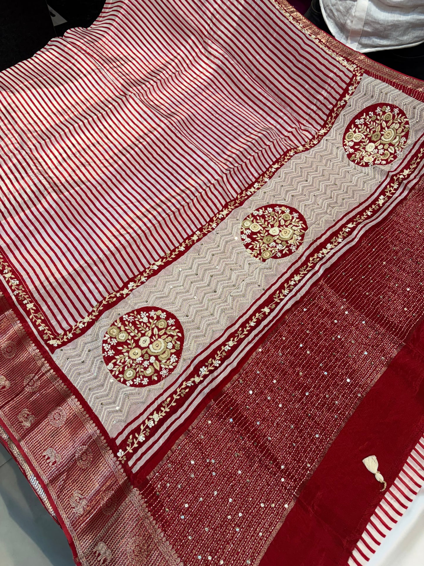 Premium Printed Creape Sarees with French knot work
