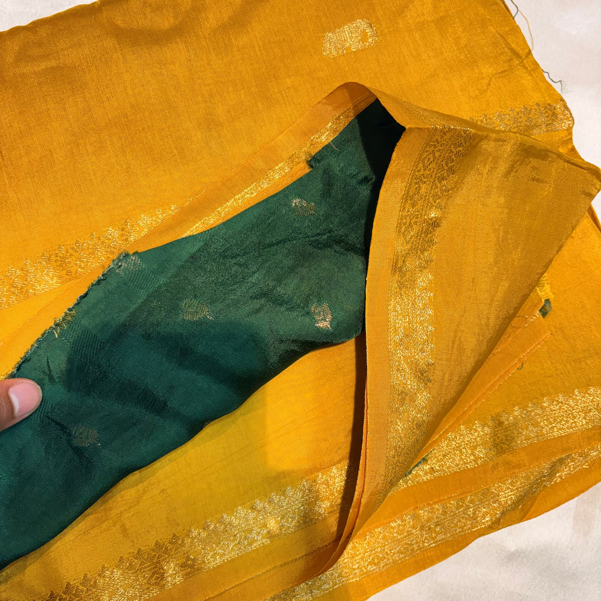 PREMIUM VISCOSE SILK SAREE WITH BENTEX BORDER