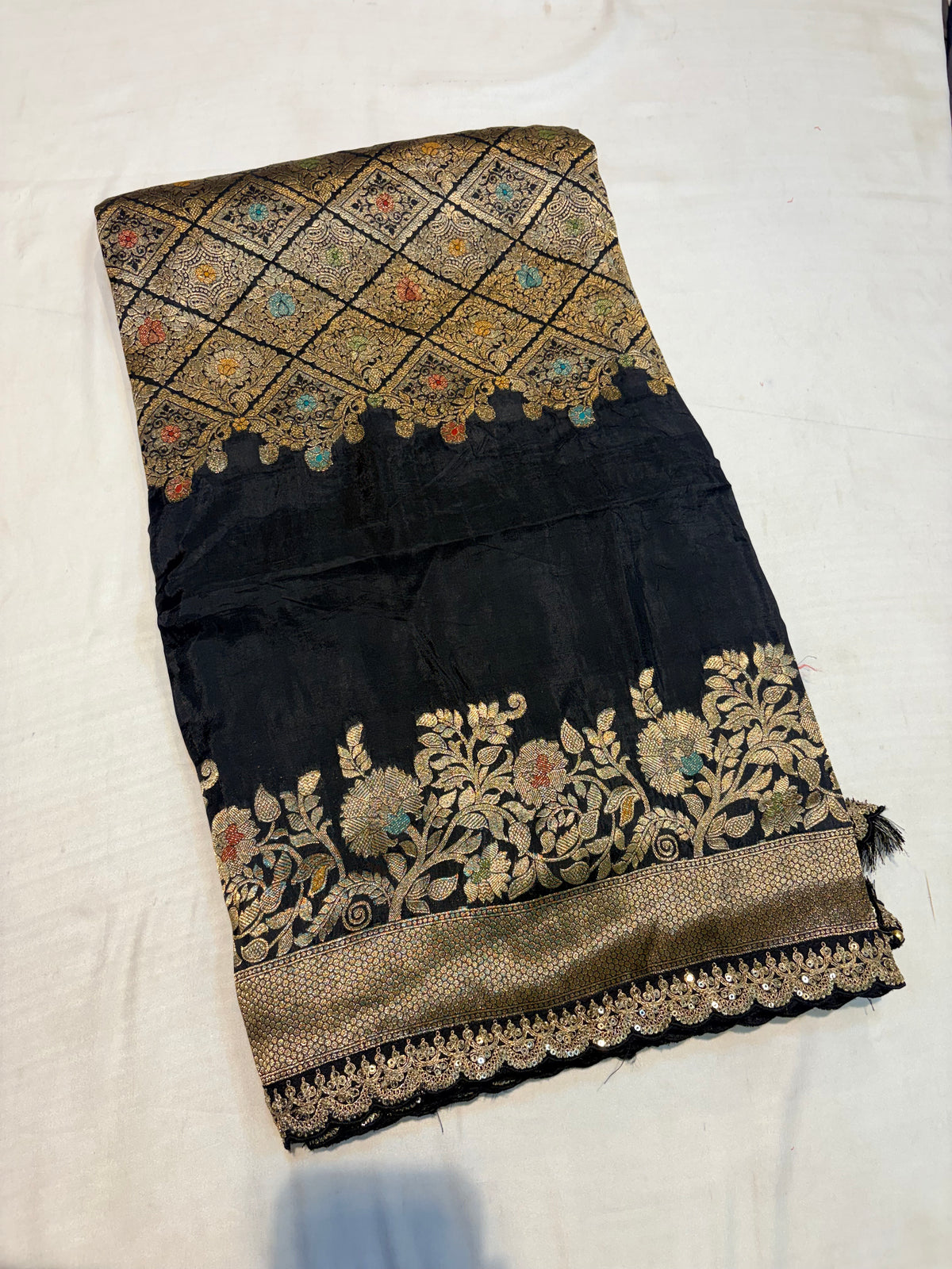 PREMIUM DESIGNER HO CREAPE SILK SAREE WITH LACE BORDER