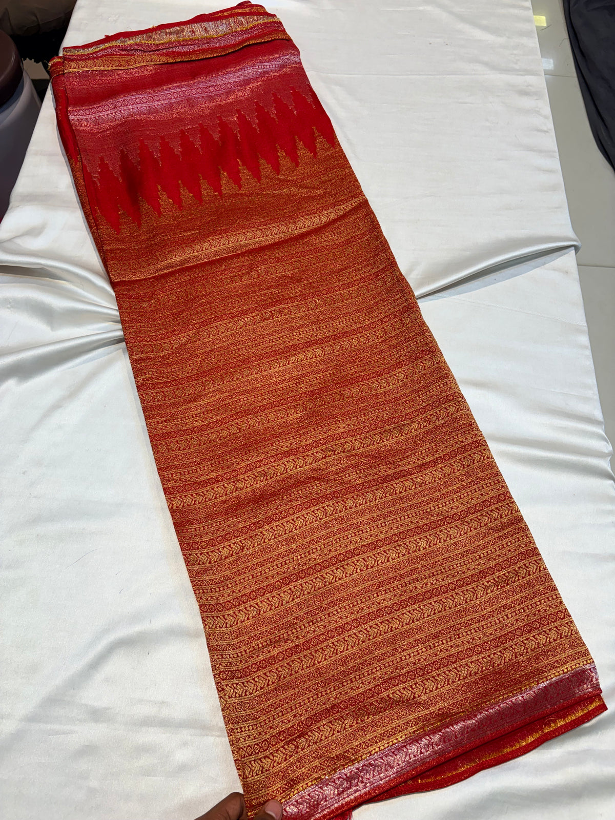PREMIUM SOFT TEMPLE BROCADE SILK SAREE