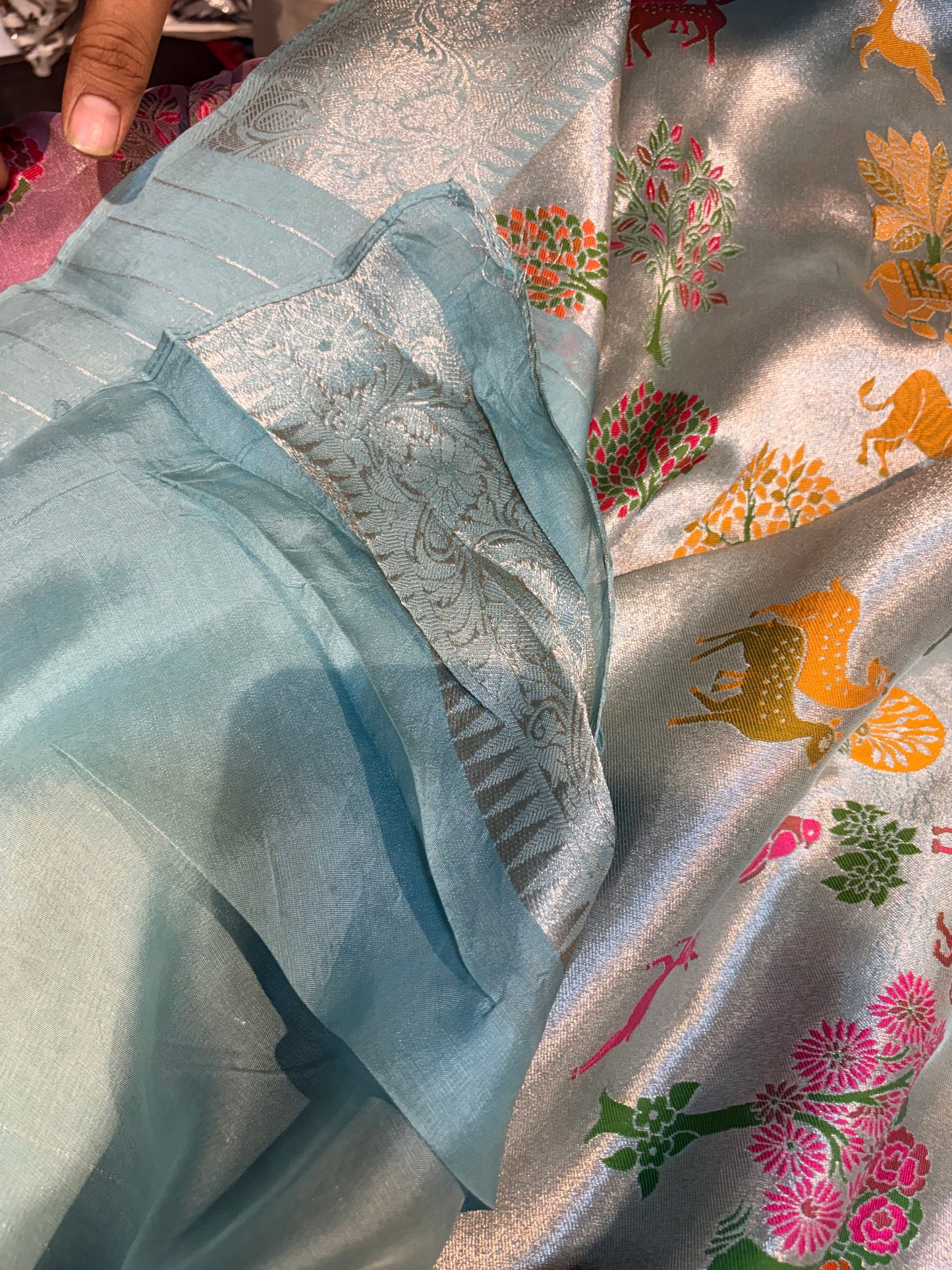 PREMIUM BRACADE MEENA MOUNGA SILK