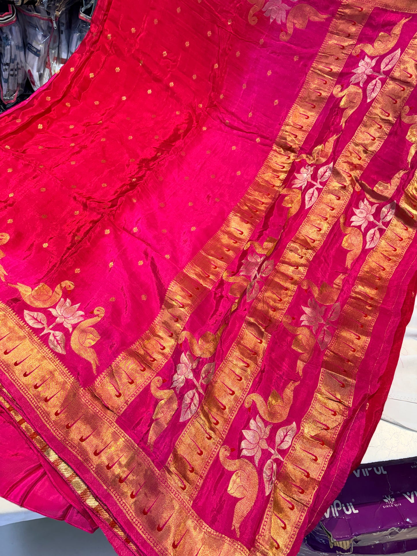 PRWMIUM HO SILK SAREE WITH PAITHANI BORDER