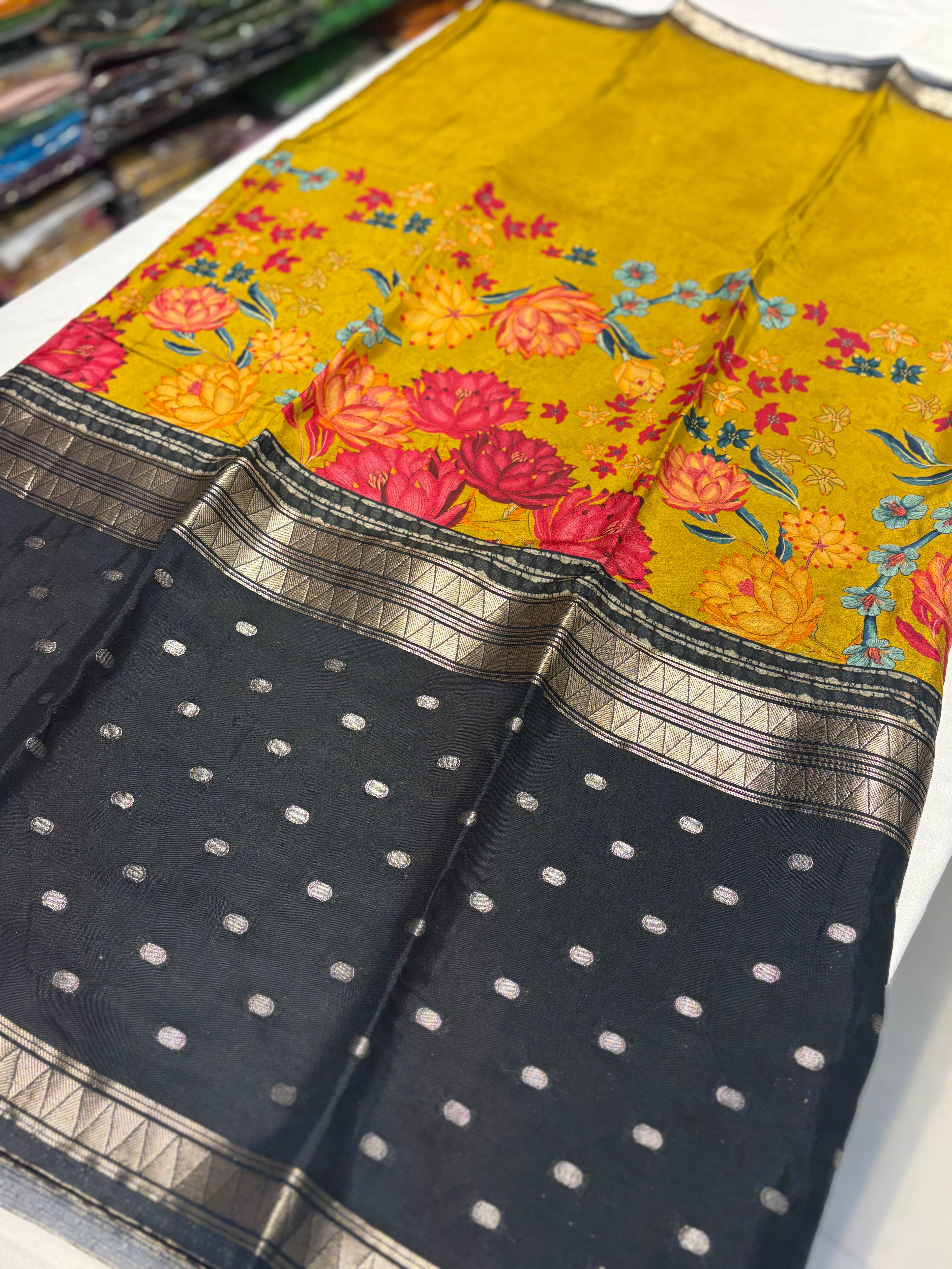 PREMIUM MOUNGA CREAPE SAREE