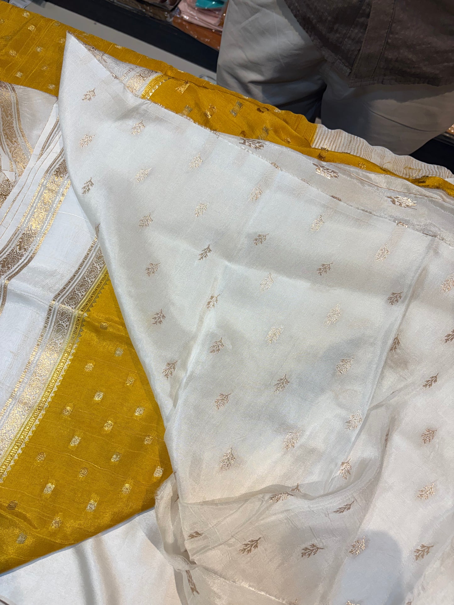 PREMIUM SOFT VISCOSE DUPION SILK SAREE