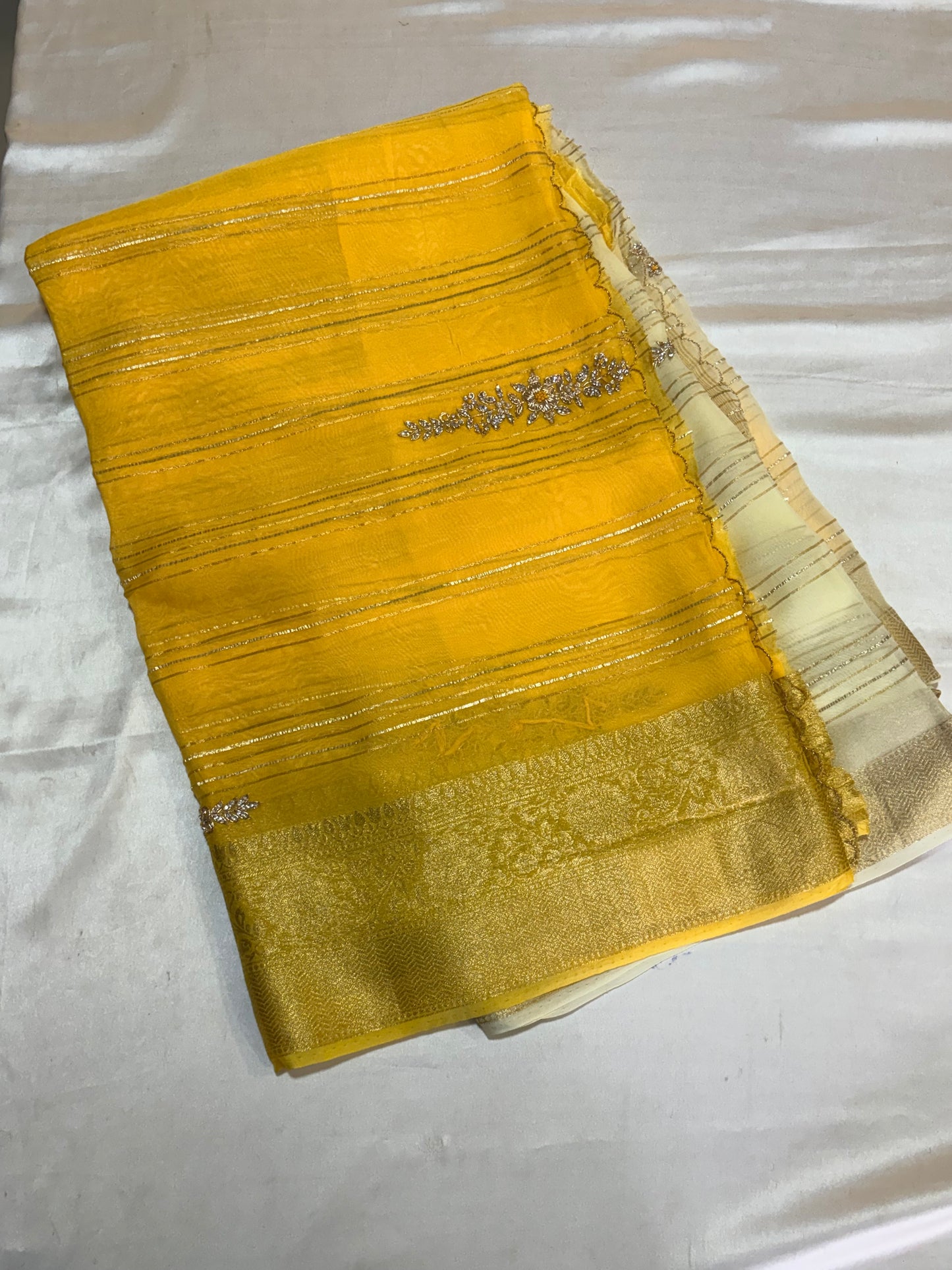 PREMIUM GEORGETTE DUAL SHADED  SAREES WITH HANDWORK