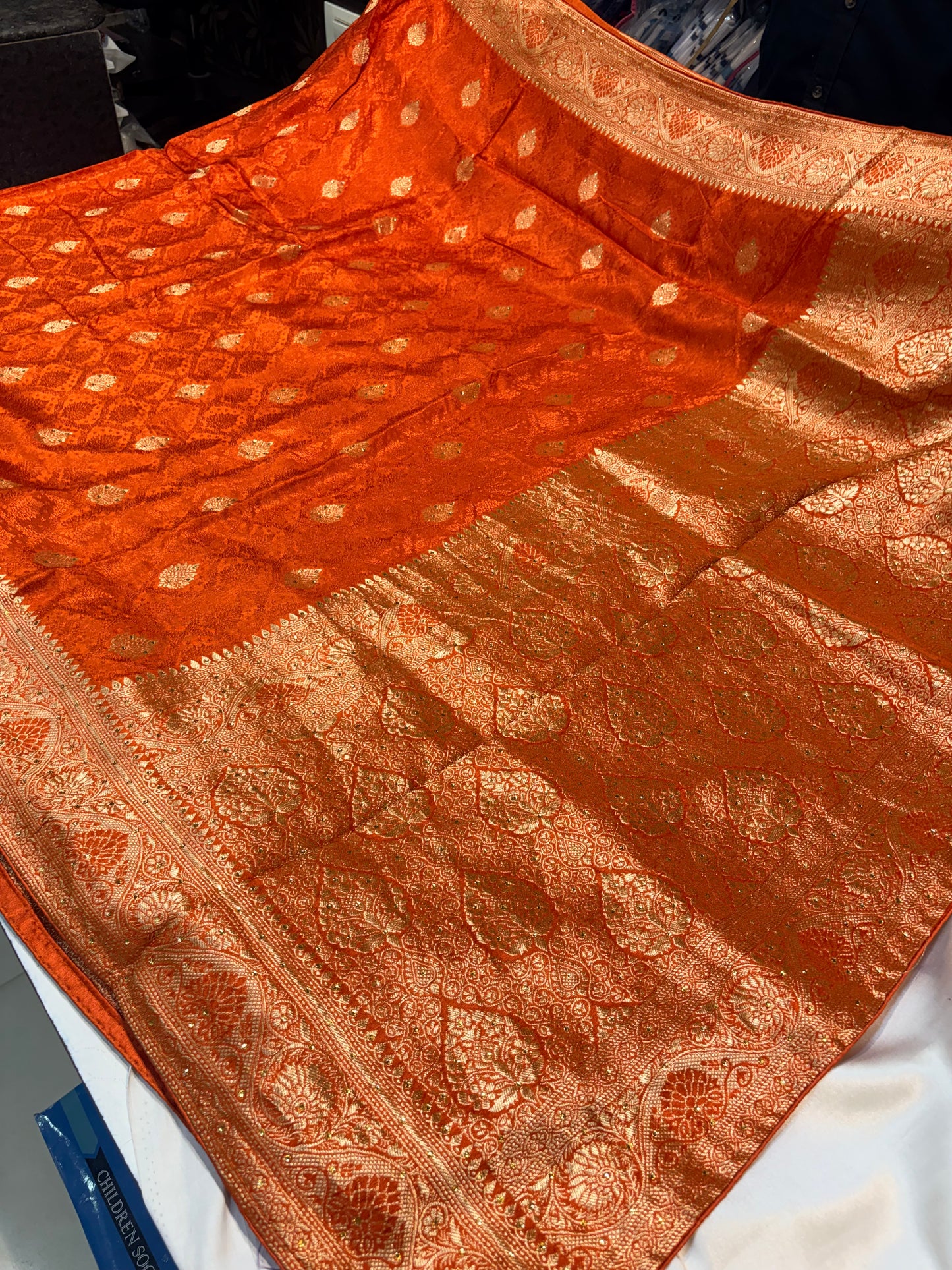 PREMIUM MOUNGA SILK SAREE WITH HIGHLIGHT WORK