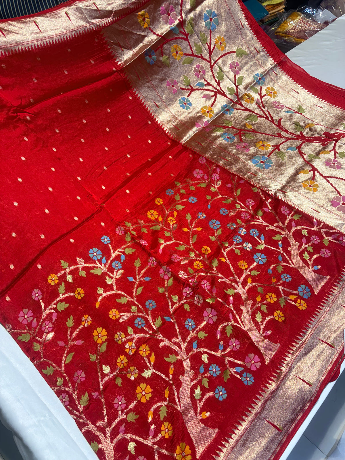 TUSSUR GEORGETTE SAREES
WITH PAITHANI BORDER