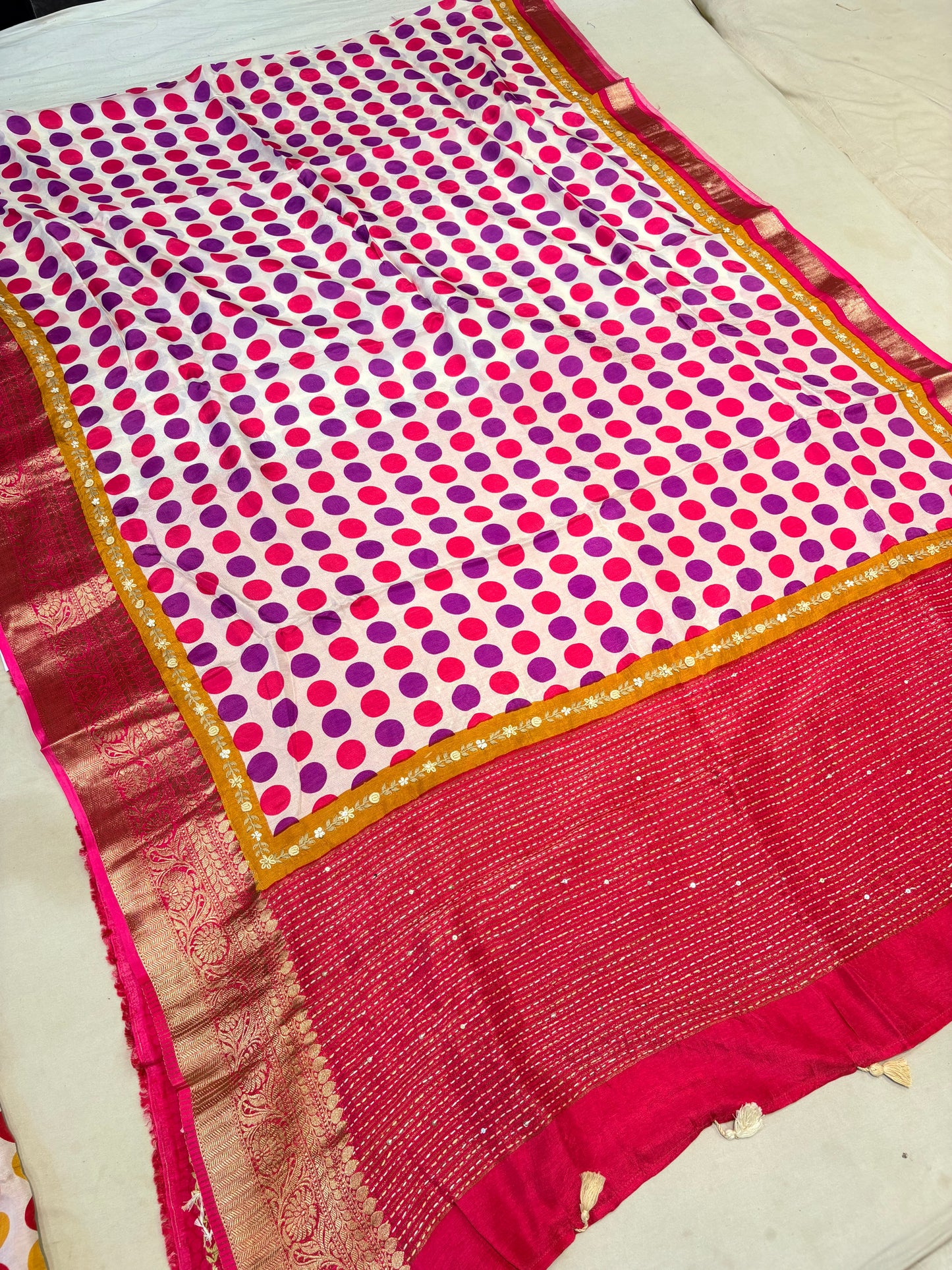 PREMIUM MOUNGA SILK SAREE  WITH PRINTED POLKA DOTS & FRENCH KNOT