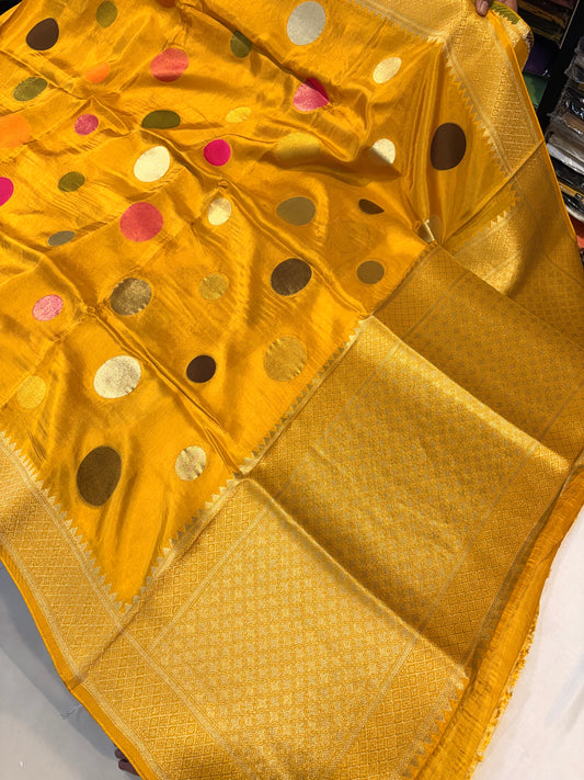 PREMIUM MOUNGA SILK SAREE WITH POLKA DOTS WEAVING