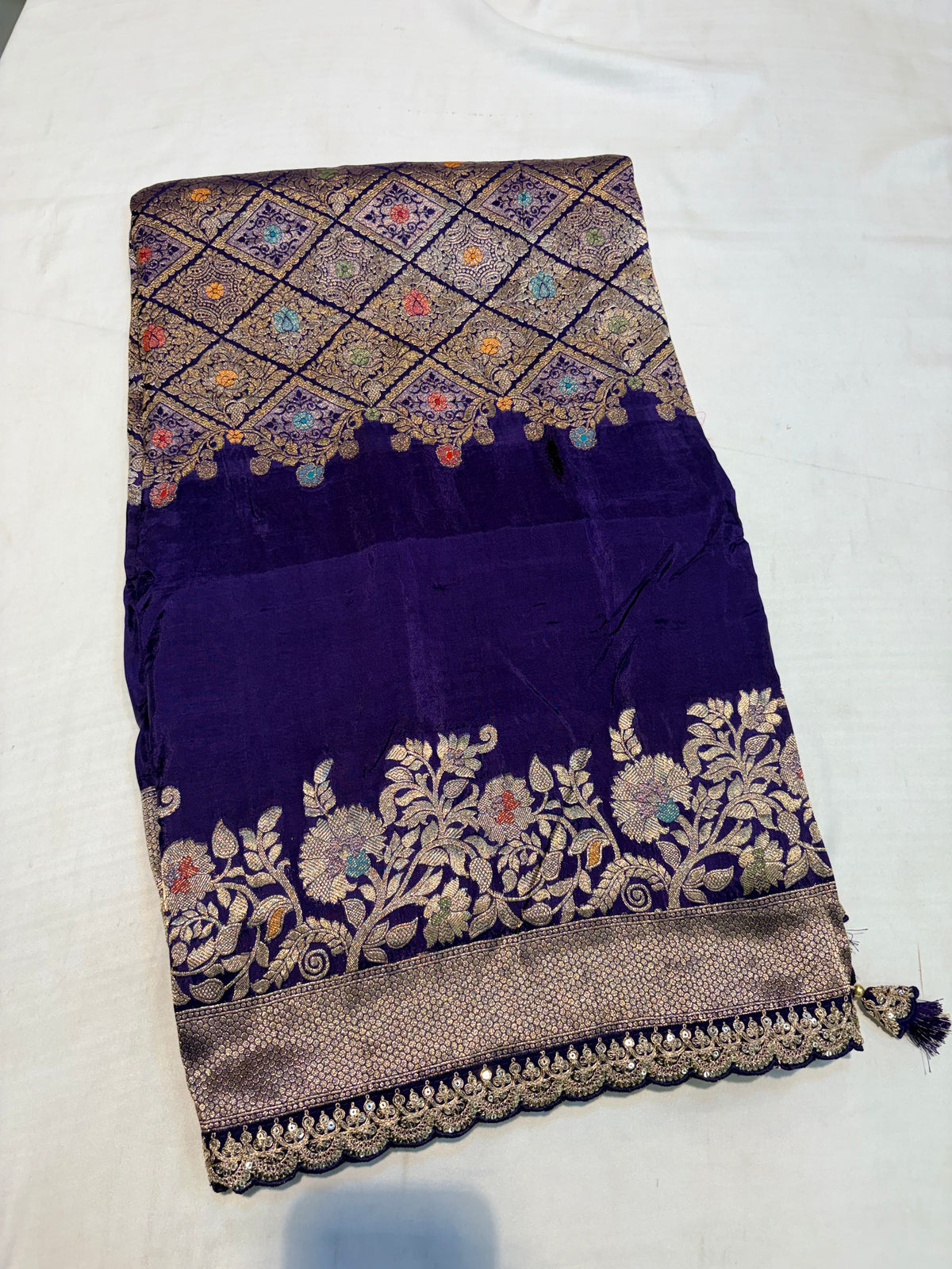 PREMIUM DESIGNER HO CREAPE SILK SAREE WITH LACE BORDER