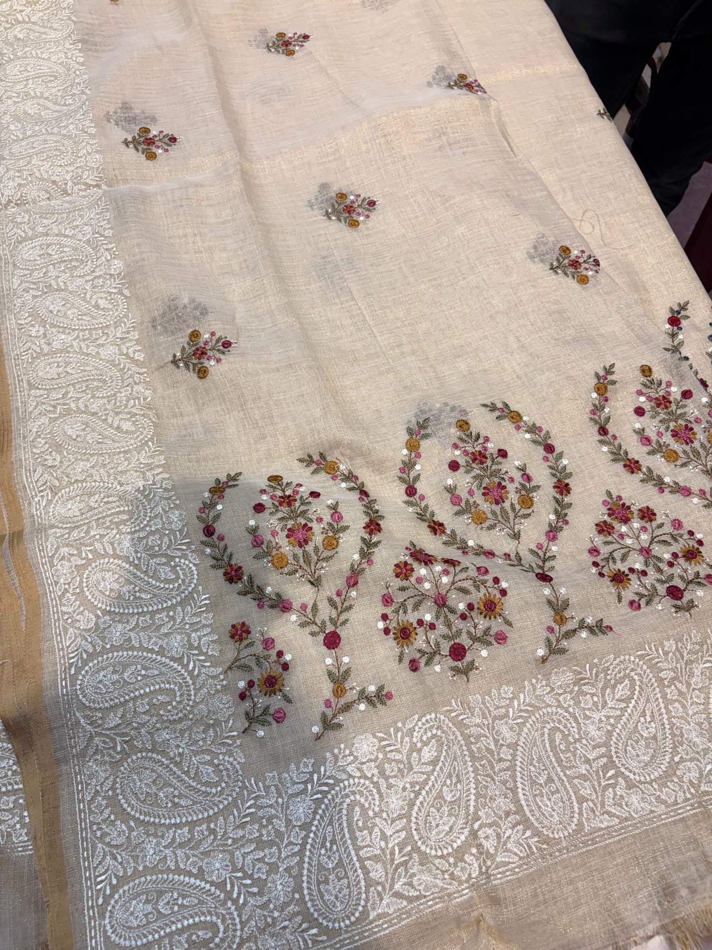 Lenien Cotton Sarees with French knot work