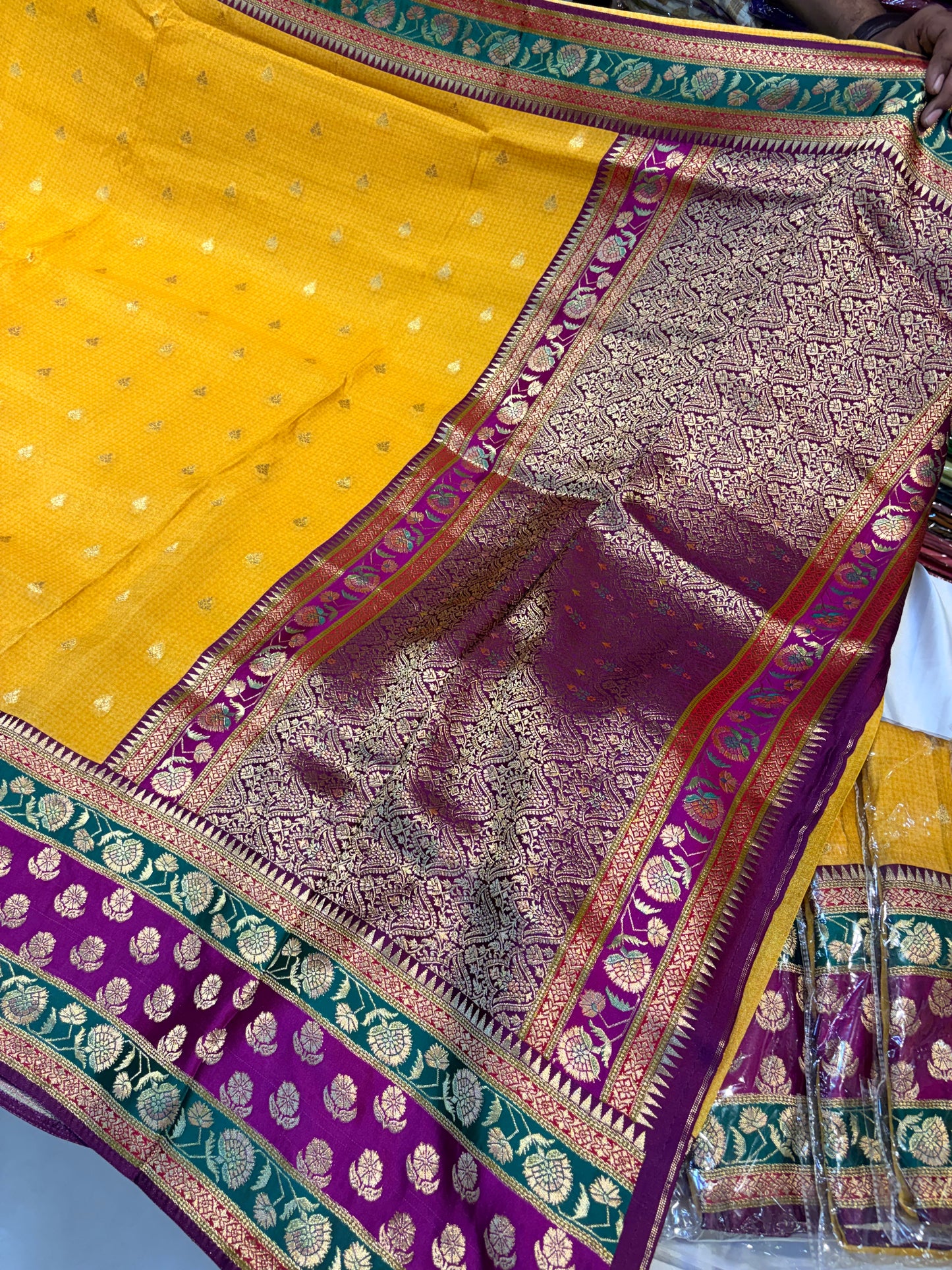 PREMIUM BANARASI GEORGETTE SAREE