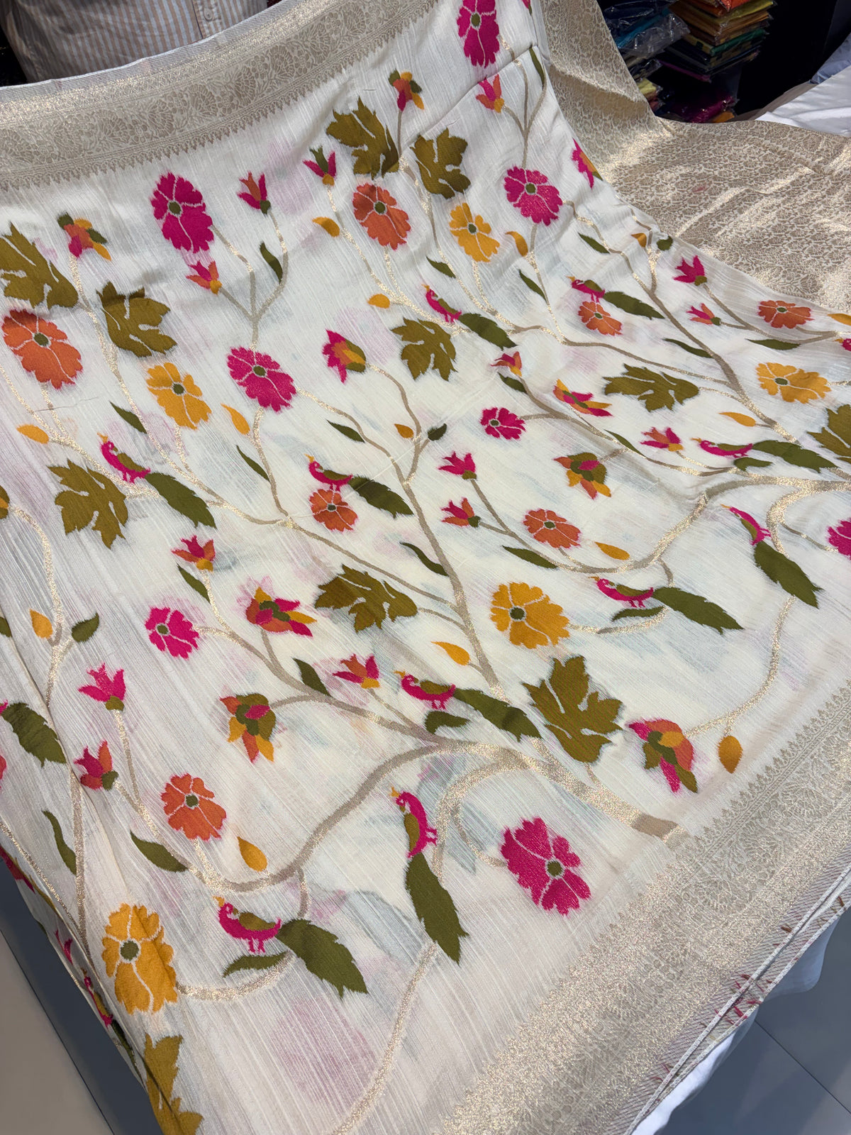 PREMIUM TUSSUR GEORGETTE SAREE WITH MEENA ZARI