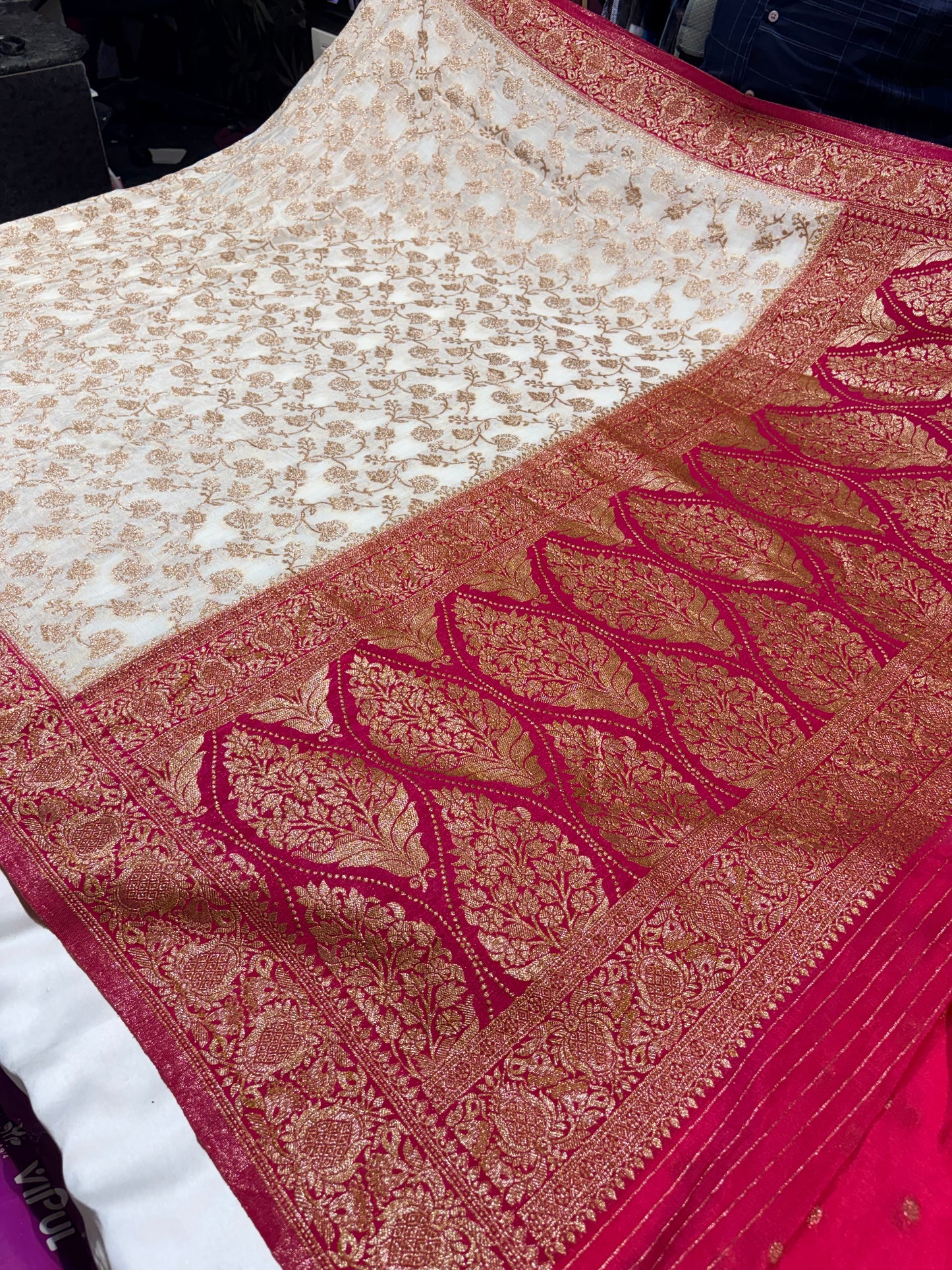 PREMIUM BANARAS KADDHI GEORGETTE SAREE