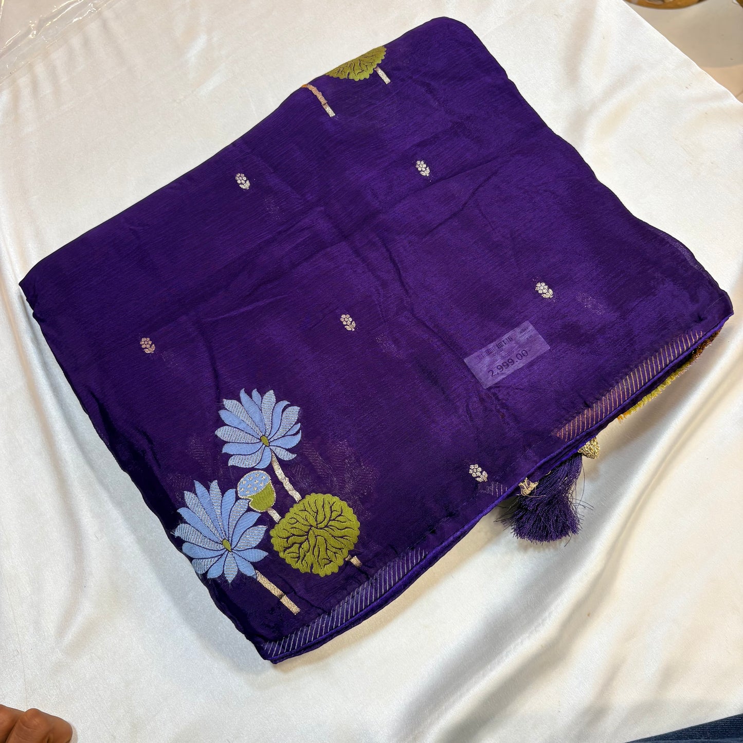 PREMIUM KOLKATA CREAPE SAREE WITH MEENA BUTTA