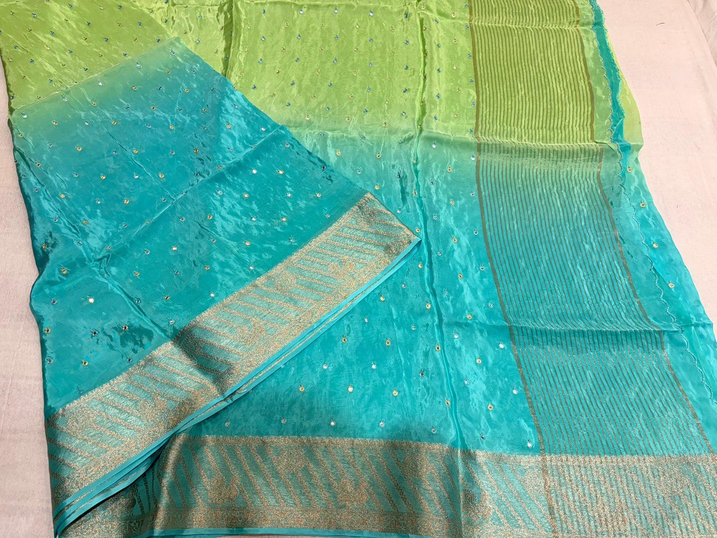 PREMIUM HO CREAPE SILK SAREE WITH MIRROR WORK