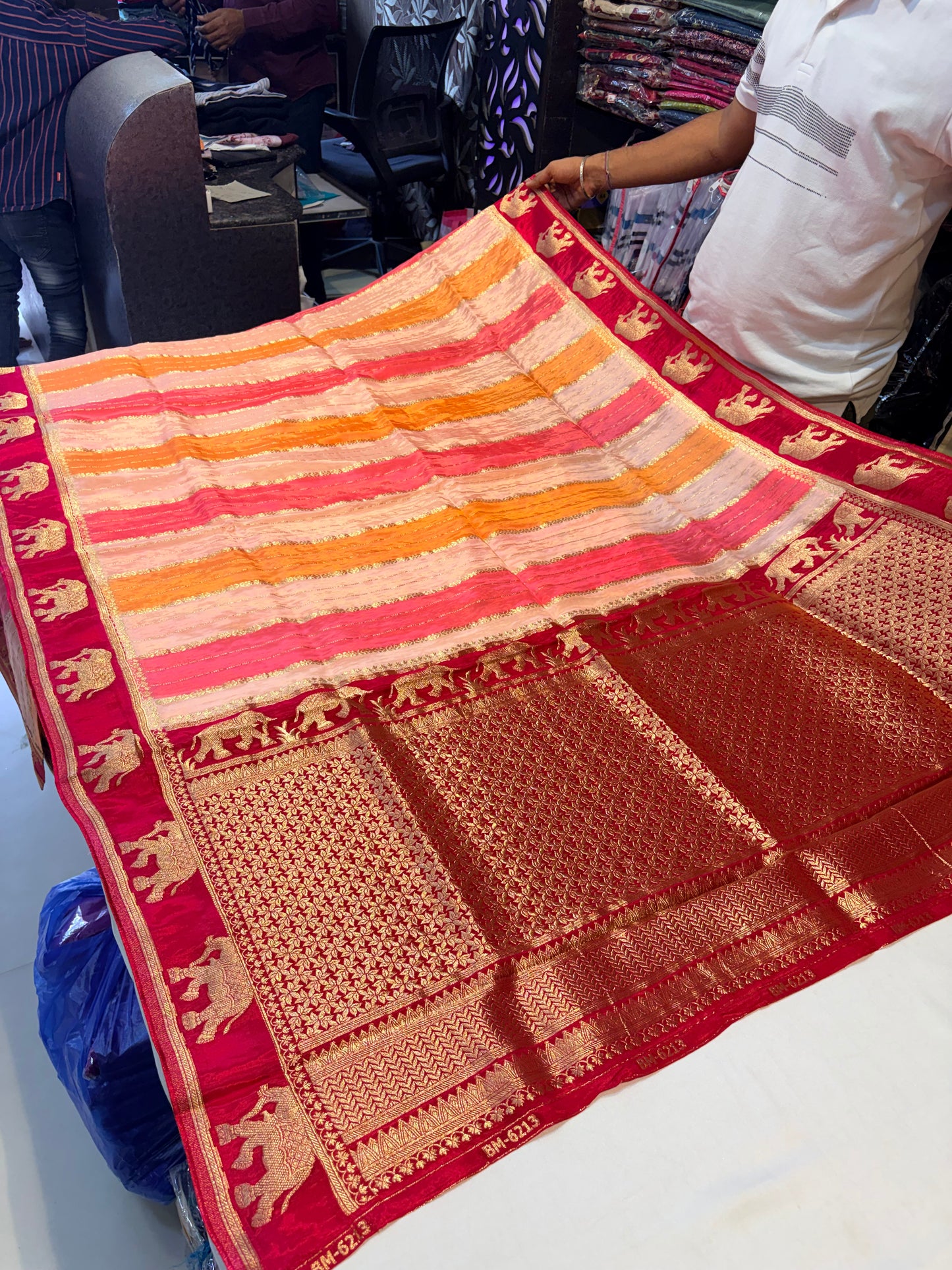 PREMIUM HO SILK SAREE WITH RANGKAT DESIGN