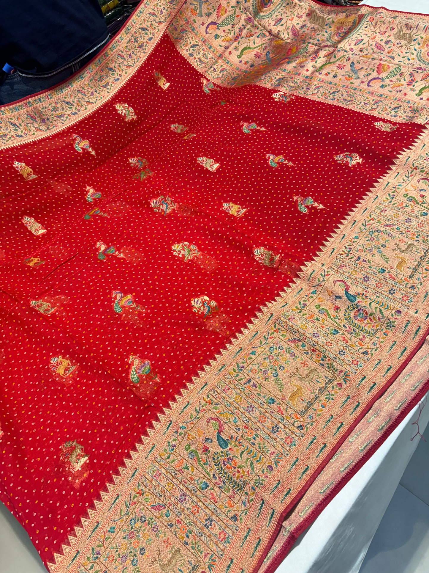 BHANDHINI KHADDI GEORGETTE WITH PAITHANI BORDER