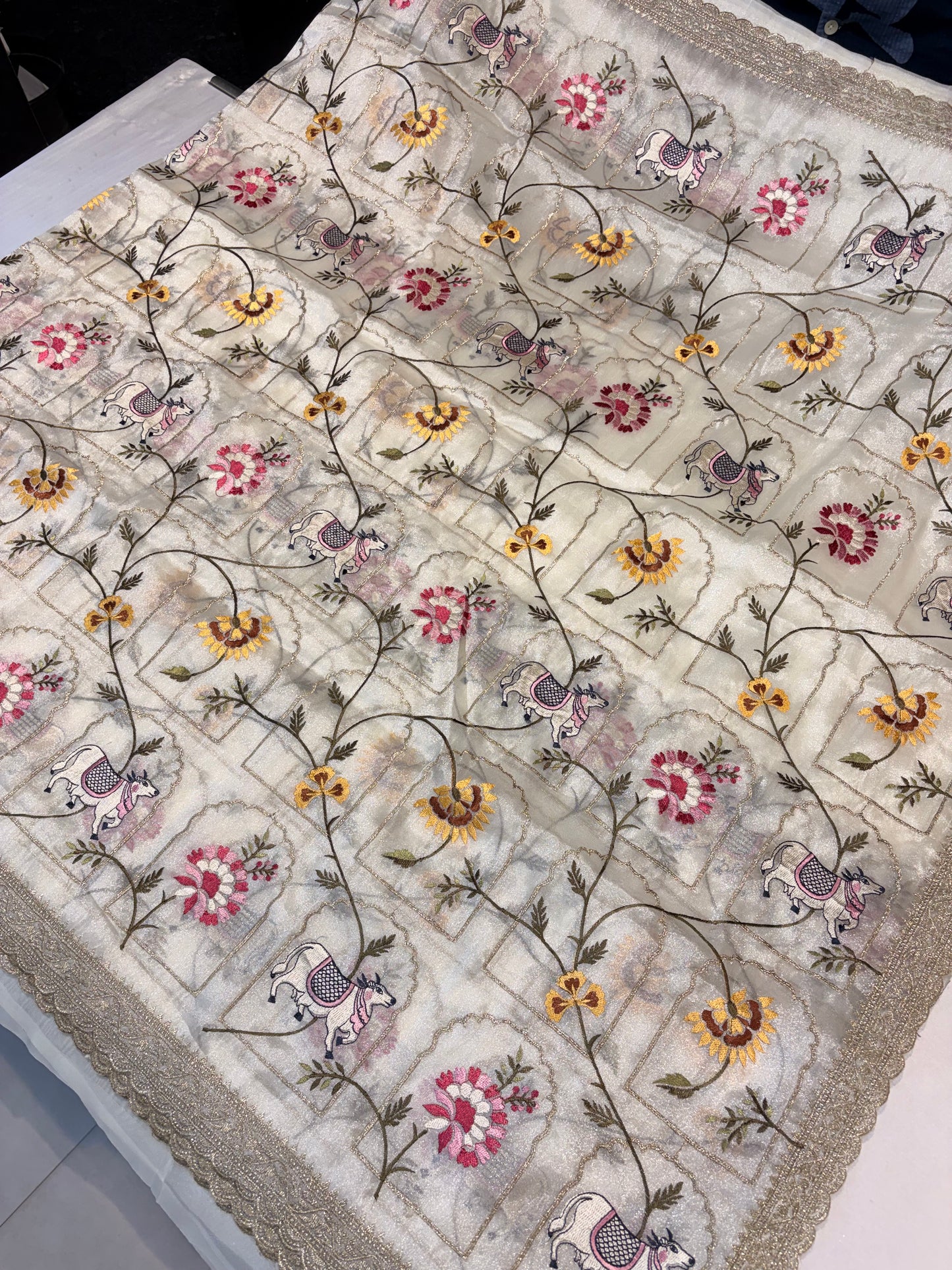 SOFT TISSUE FANCY SAREE
WITH PICHWAI EMBROIDERED WORK