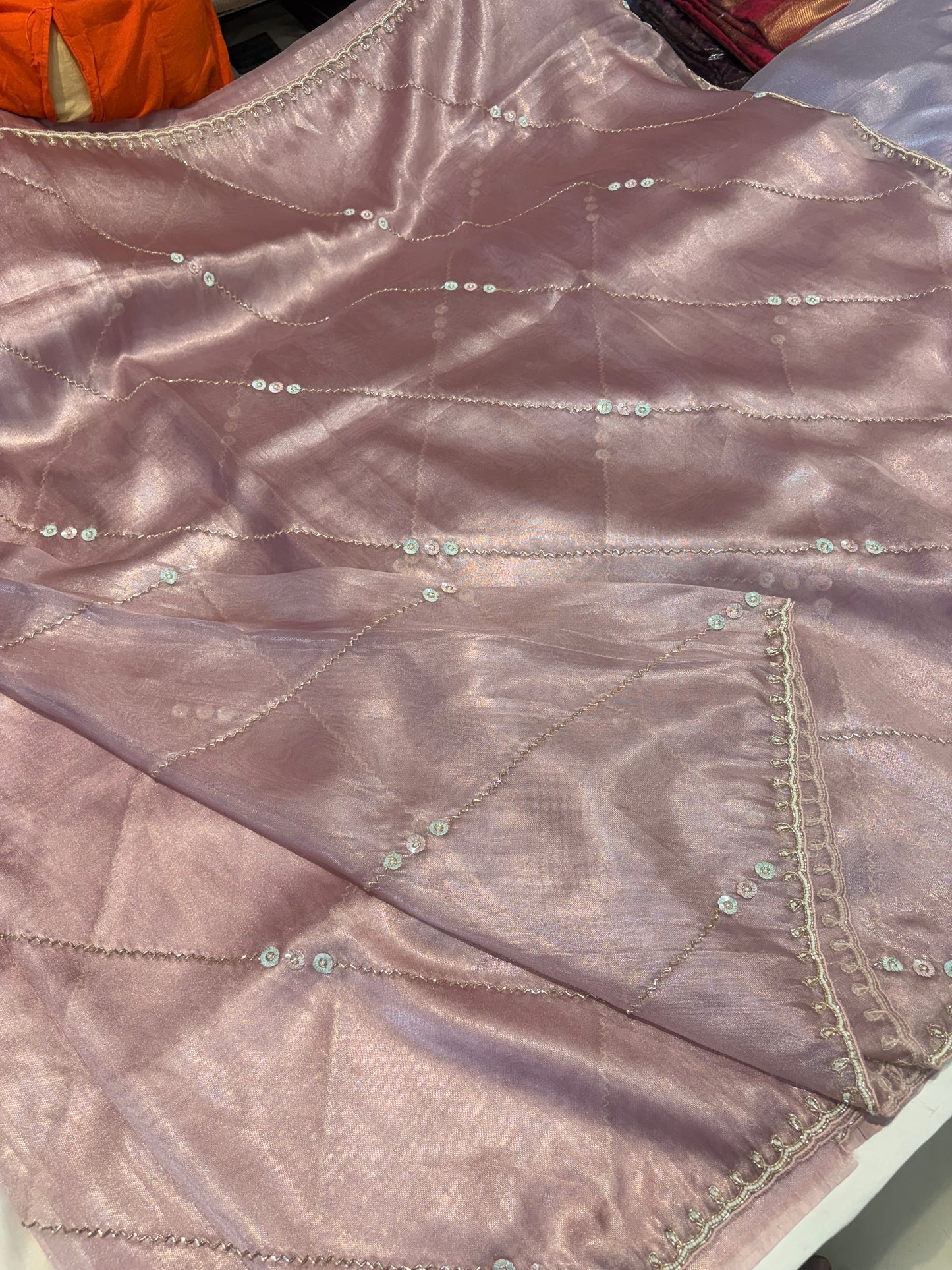 SOFT GEORGETTE TISSUE WITH HANDWORK