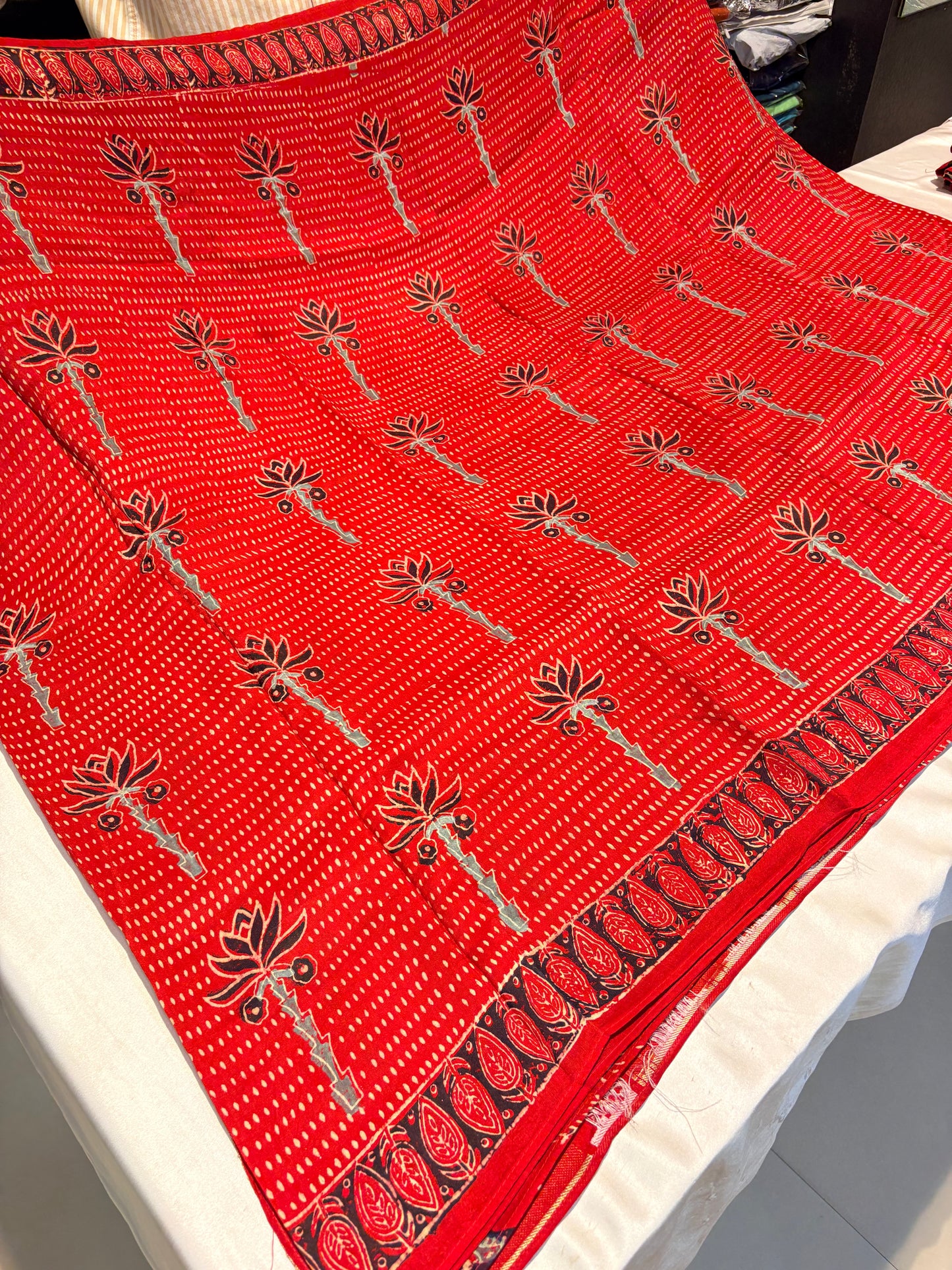 SOFT AJRAKH PRINTED MOUNGA SAREE