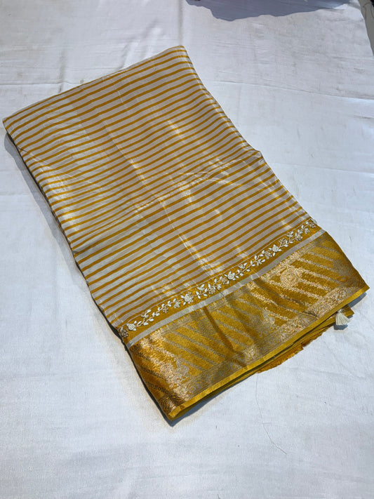 PREMIUM CREAPE SAREE WITH FRENCH KNOT WORK