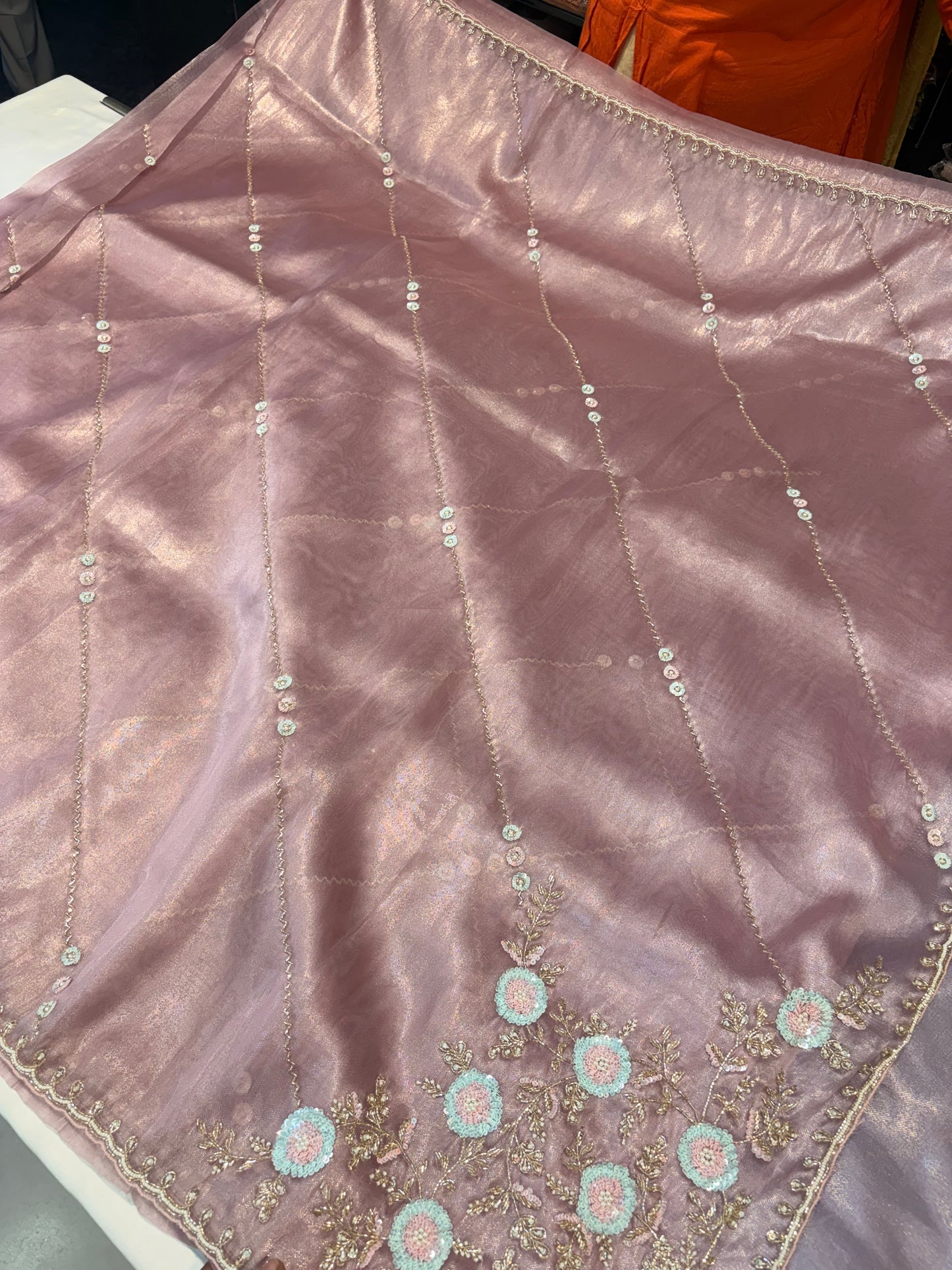 SOFT GEORGETTE TISSUE WITH HANDWORK