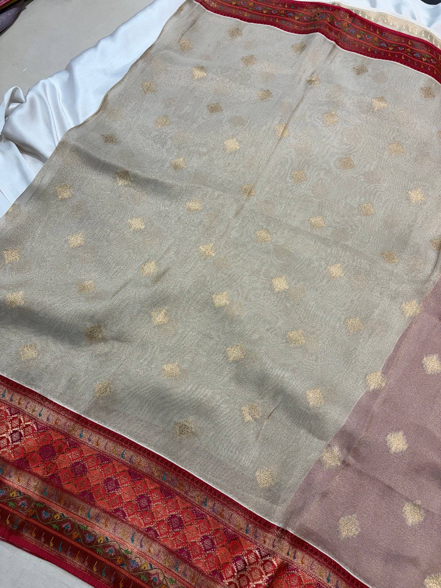 PURE GEORGETTE SILK SAREE