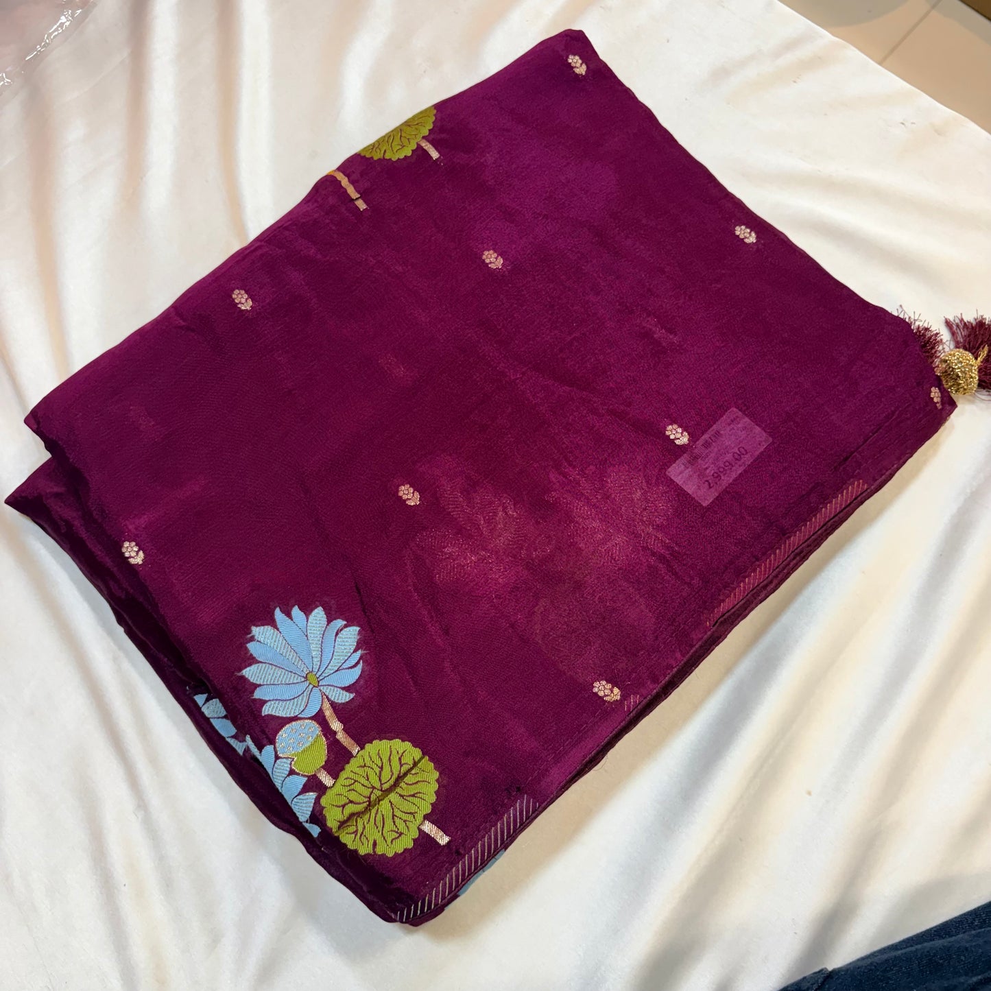 PREMIUM KOLKATA CREAPE SAREE WITH MEENA BUTTA