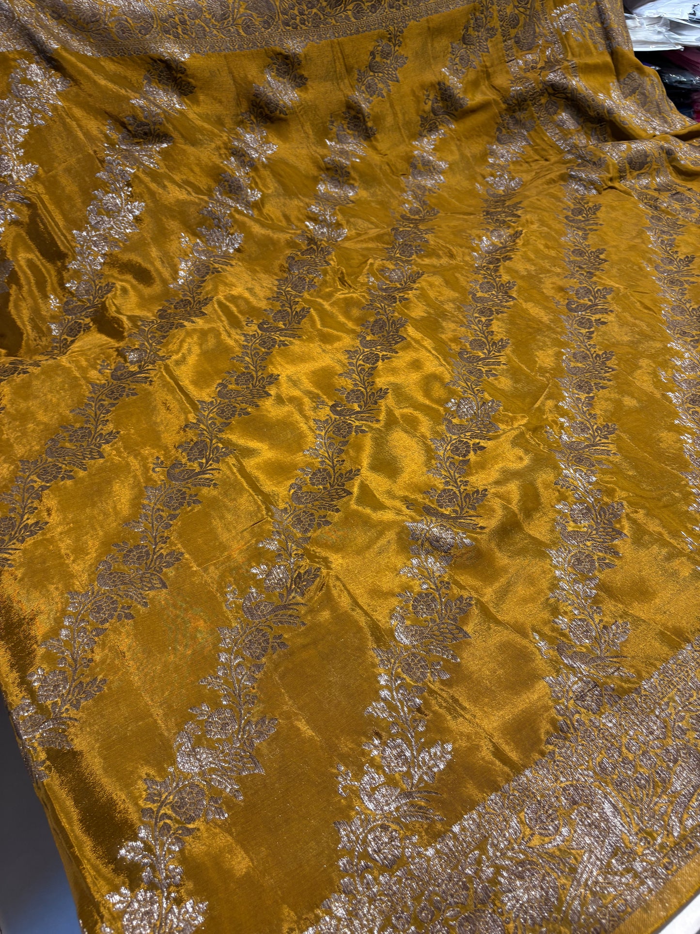 PREMIUM BANARAS KADDHI GEORGETTE SAREES WITH ANTIQUE ZARI