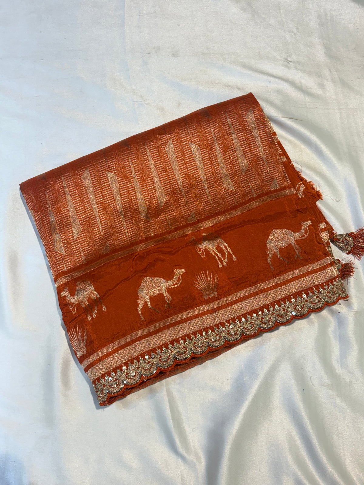 PREMIUM DESIGNER HO CREAPE SILK SAREE WITH LACE BORDER